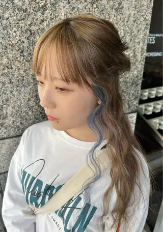ロング カラー クロギ リョウのヘアスタイル
