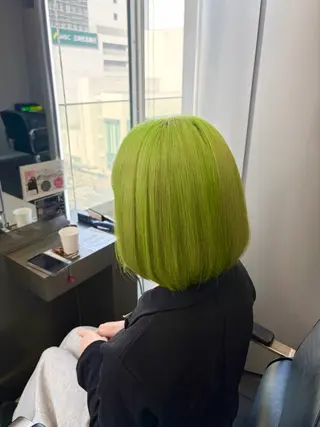 ショート カラー🌈/カット /栄/misa👻のヘアスタイル