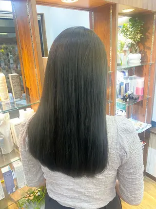 ロング アサクラ ユウアのヘアスタイル