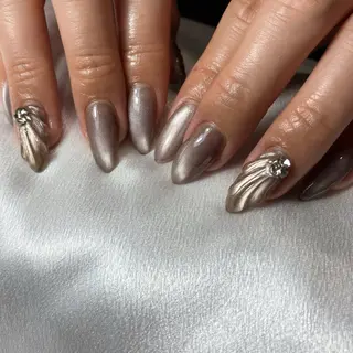 ネイル Legit nail salonのネイルデザイン