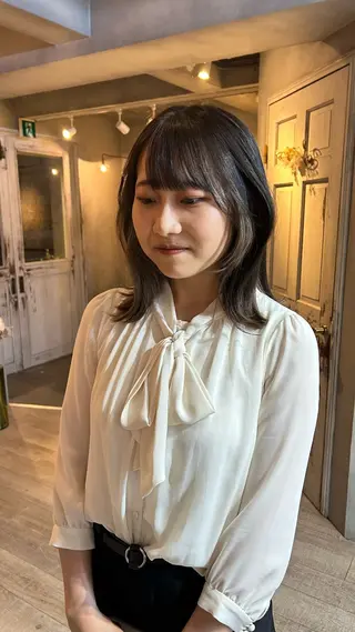 セミロング 🦭☪️Azumi 縮毛矯正☪️🦭のヘアスタイル
