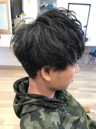 メンズ メンズパーマ波巻き 🌳大森悠登🌳のヘアスタイル