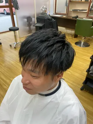 メンズ . SHIZUKAのヘアスタイル