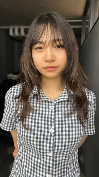 セミロング くろかわ まいのヘアスタイル