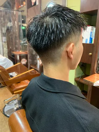 メンズ カット特化美容師 齋藤桐のヘアスタイル