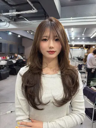 ロング Ruika/海外ヘア /レイヤーカットのヘアスタイル