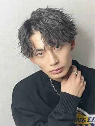 パーマ メンズ 蠣﨑 俊吏のヘアスタイル