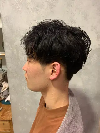 ショート パーマ メンズ 岸本 桂輝のヘアスタイル