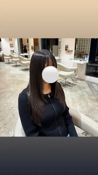 ロング 佐藤 優里のヘアスタイル