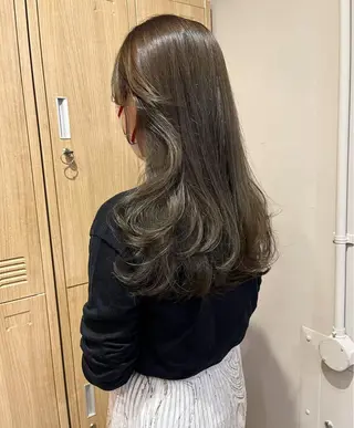カラー レイヤーカット🍏 オリーブ/ののかのヘアスタイル