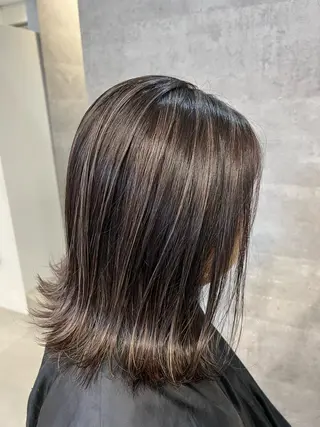 ミディアム カラー 難波/ハイトーン 🦋AOI🦋のヘアスタイル