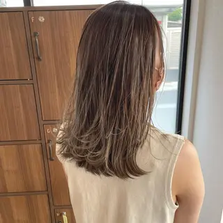 セミロング カラー ヘアアレンジ 🎗秋山勇/ GEAR.代表のヘアスタイル