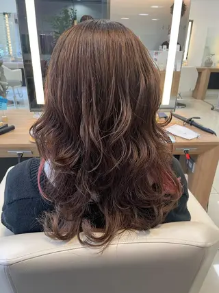 ロング カラー ハイトーン/レイヤー 似合わせ・ユキノのヘアスタイル
