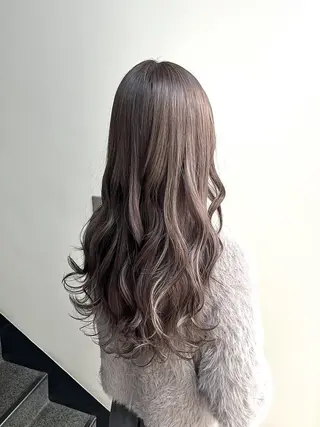 ロング カラー 吉田裕太/ハイライト ダブルカラーのヘアスタイル