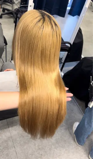 カラー 透明感ベージュ🤎 ナチュラルレイヤーのヘアスタイル