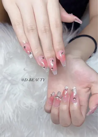 ネイル D-BEAUTY Nailsalonのネイルデザイン