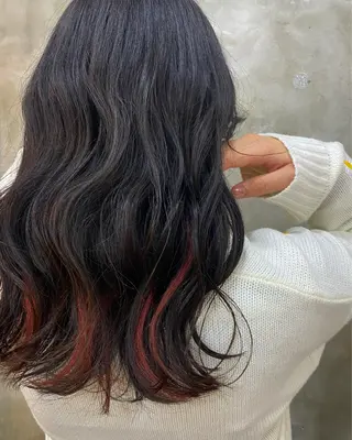 ロング カラー ヘアアレンジ 志賀 あずみのヘアスタイル