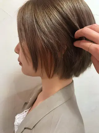 ショート カラー 山下 千明のヘアスタイル