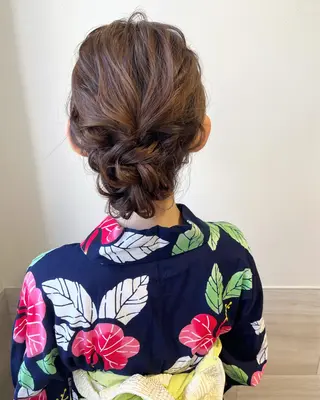 ロング ヘアアレンジ tomida yukiの眉毛・アイブロウイメージ