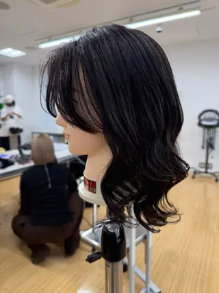 ミディアム パーマ 阪上 沙織のヘアスタイル