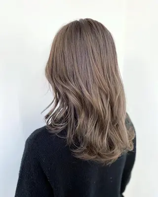 セミロング カラー パーマ ⭐️当日OK⭐️ 岩田峻のヘアスタイル