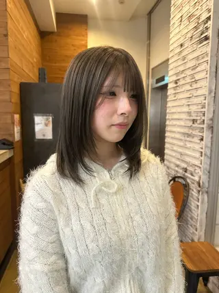 ミディアム 脇田 光理のヘアスタイル
