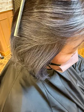 カラー 亀井 啓汰のヘアスタイル