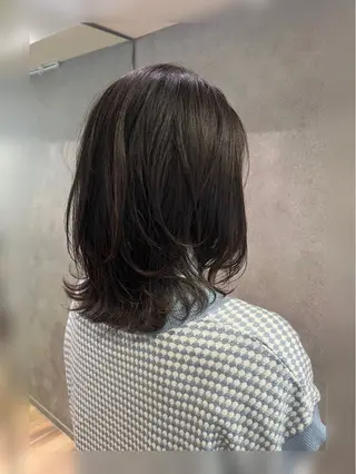ミディアム 大川 愛未のヘアスタイル