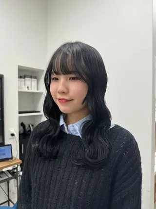 ロング カラー 𝘀𝗮𝗲 ⑅*/ 艶髪/ショートボブのヘアスタイル