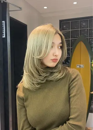 セミロング カラー レイヤーボブ縮毛矯正 韓国RINAのヘアスタイル