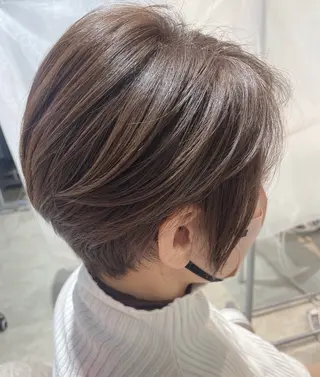 ショート カラー 浦野 龍太のヘアスタイル
