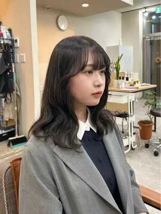 セミロング MIDORI🎀 透明感/ベージュのヘアスタイル