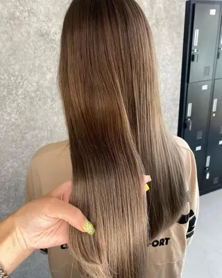 ロング カラー UNDER vr 【アンダーバー】のヘアスタイル