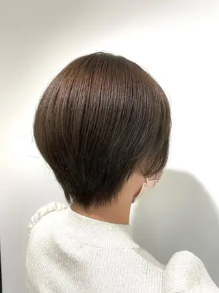 ショート カラー 青沼夏未/オリーブ/ 寒色カラーのヘアスタイル
