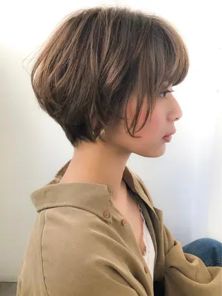 ショート カラー 💕コテ巻き風パーマ 💕KEIYA 💕のヘアスタイル