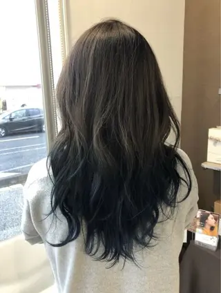カラー 栗田 あかねのヘアスタイル