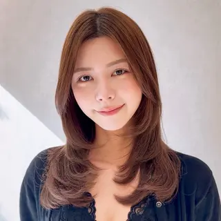 ミディアム レイヤーカット/ レイヤーボブ/kiiのヘアスタイル