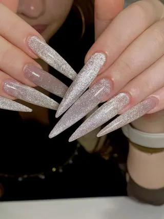 カラー T&D NailSalonのネイルデザイン