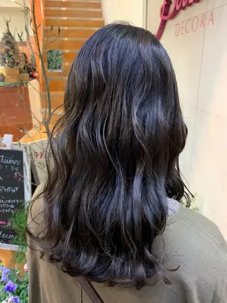 ロング 佐々木 芽衣のヘアスタイル