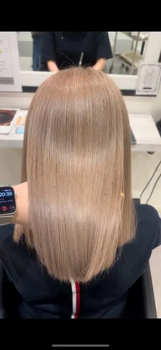 ミディアム 透明感カラー🫧×癒 しスパ鈴木思音のヘアスタイル