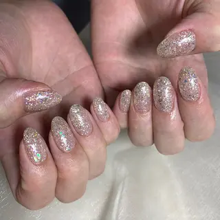 ネイル 里見 麗のネイルデザイン