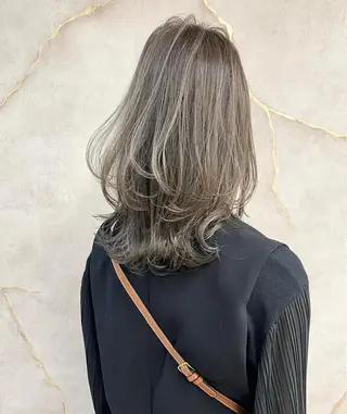 ミディアム Londideal 高橋ヒロシのヘアスタイル