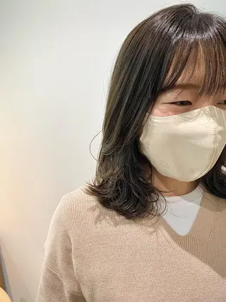 ミディアム カラー ヘアアレンジ 髪と心を整える美容師 透明感カラー/ボブのヘアスタイル