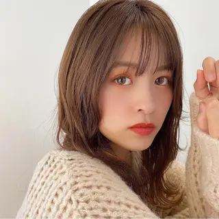 セミロング カラー ヘアアレンジ 対馬 粘音のヘアスタイル