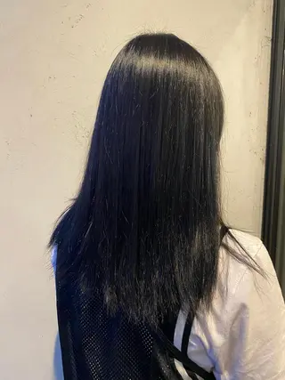 セミロング 牧 藍歌のヘアスタイル
