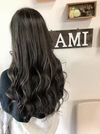 セミロング あびこ amiのヘアスタイル