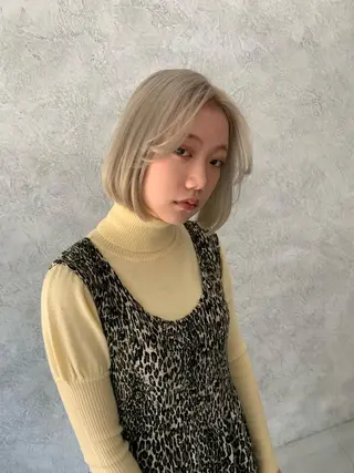 ショート カラー ヘアアレンジ 近藤千翔🩵 髪質改善Periodのエステ・リラクイメージ