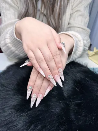 ネイル Destiny Nailsのネイルデザイン