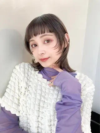 ミディアム 嶋崎 留美のヘアスタイル
