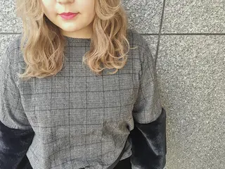 ミディアム カラー カラーモデル募集中 美容室ハピスのヘアスタイル